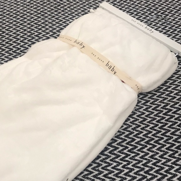 🐞 Rae Dunn LOVE BUG Baby Blanket. - Picture 3 of 5